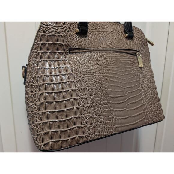 Alyssa Vegan Handbag Purse Bag Tote 2 Colored Light Brown Black Alligator Print - Picture 6 of 14